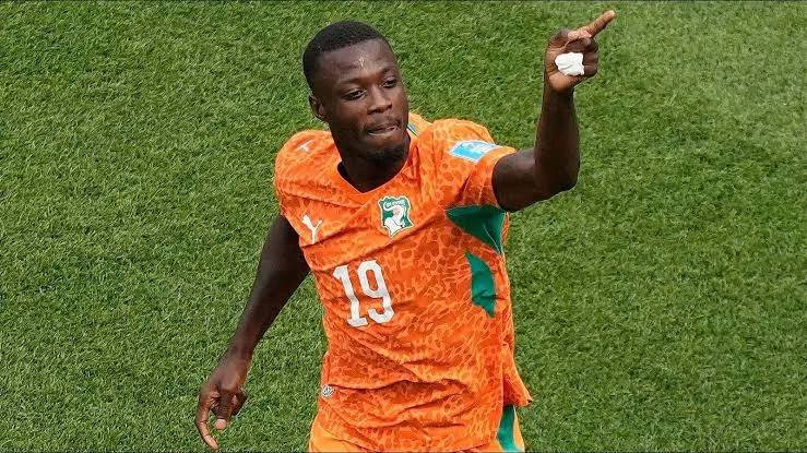 নিকোলাস পেপে