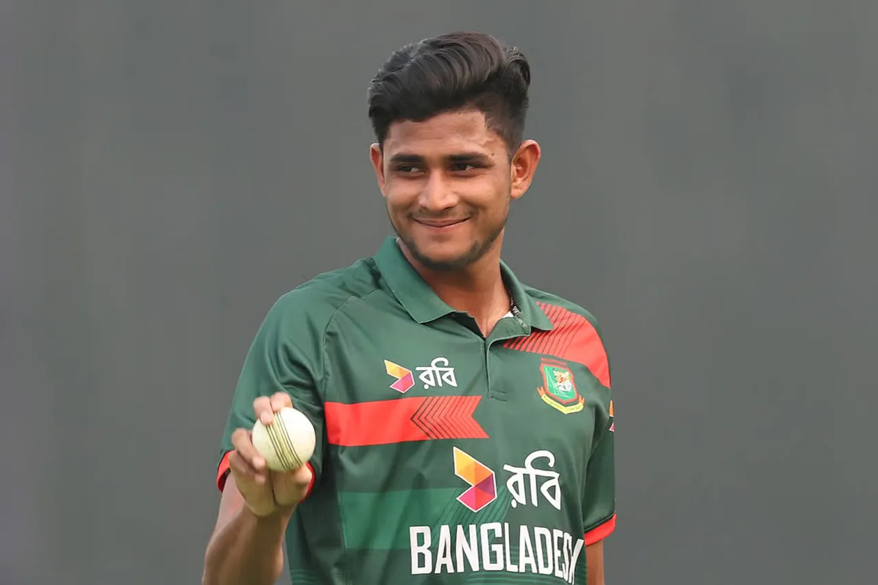 এসএ টোয়েন্টির নিলামে নাহিদ রানা
