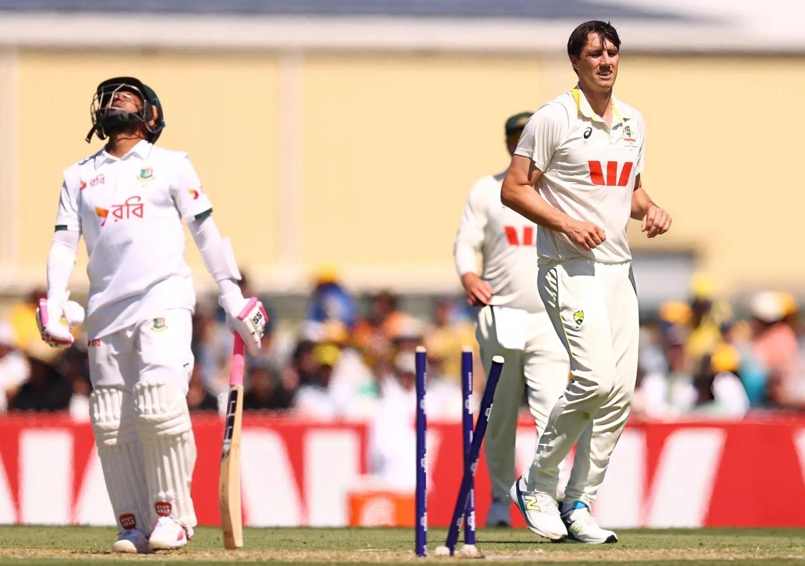 ৬৪ রানে অলআউট বাংলাদেশ
