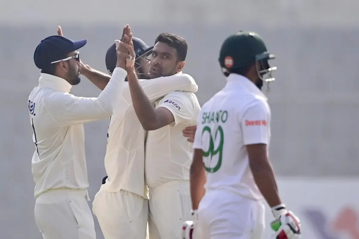 শান্তর অধিনায়কত্বে মুগ্ধ অশ্বিন
