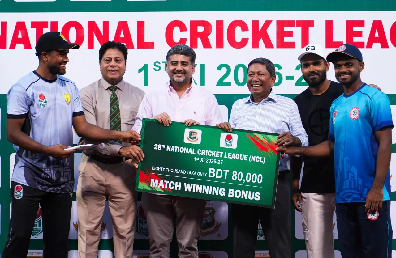 আকবরের দৃঢ়তায় ম্যাচ বাঁচাল রংপুর