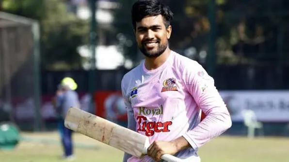 কেন নেই আকবর? প্রশ্নের উত্তরে নির্বাক সবাই
