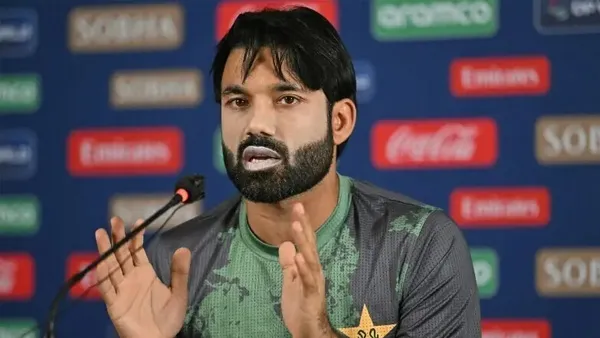 নিজের ফোন ফেরত চেয়েছেন রিজওয়ান