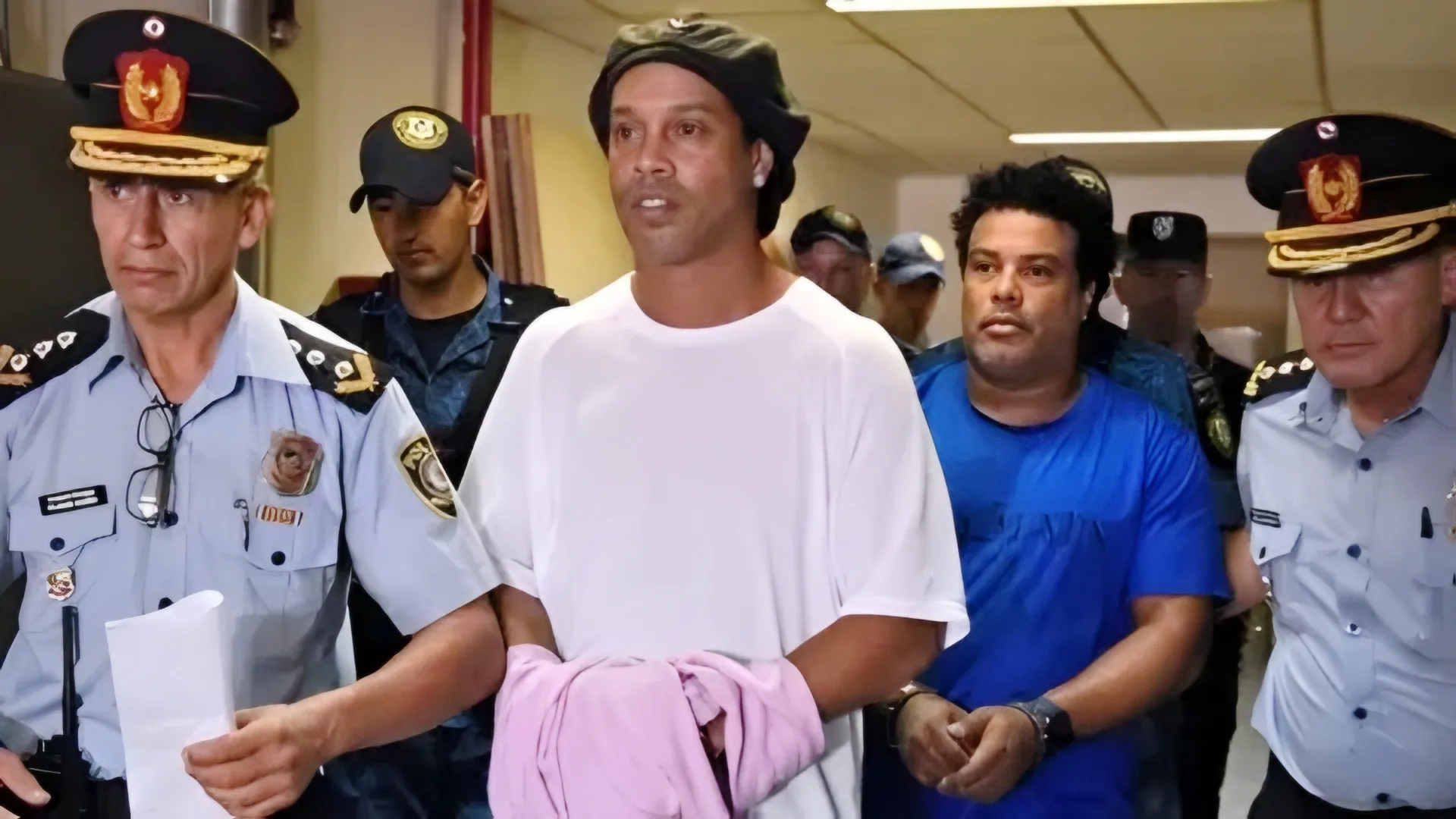 রোনালদিনিয়োর কারাগারের দিনগুলো